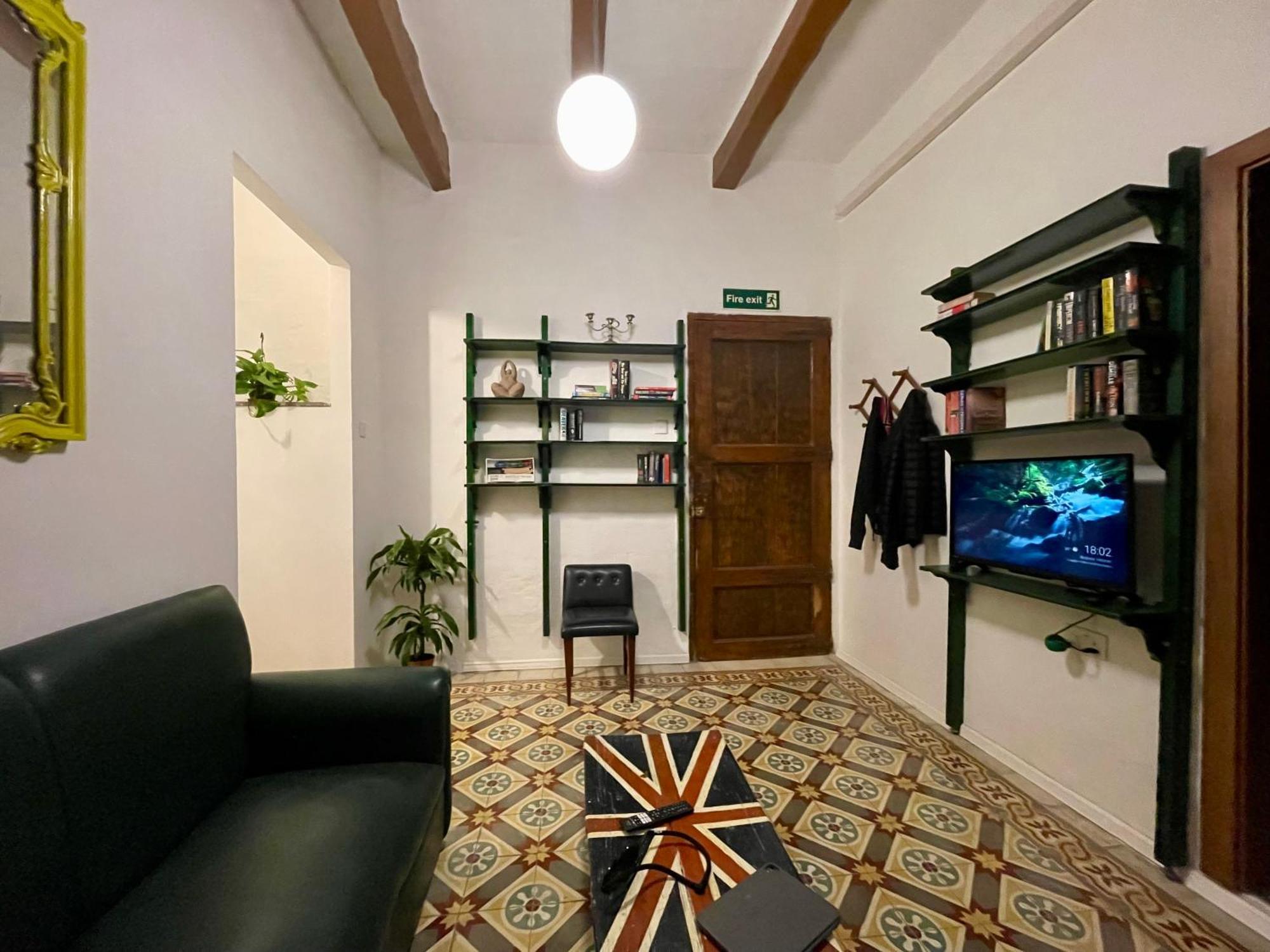 Your Apartment 弗洛里亚纳 外观 照片