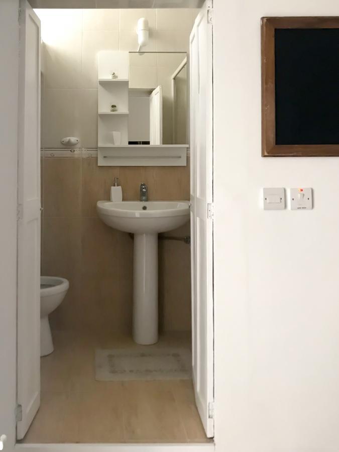 Your Apartment 弗洛里亚纳 外观 照片